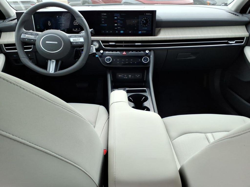 New 2026 White Hyundai SEL image 12