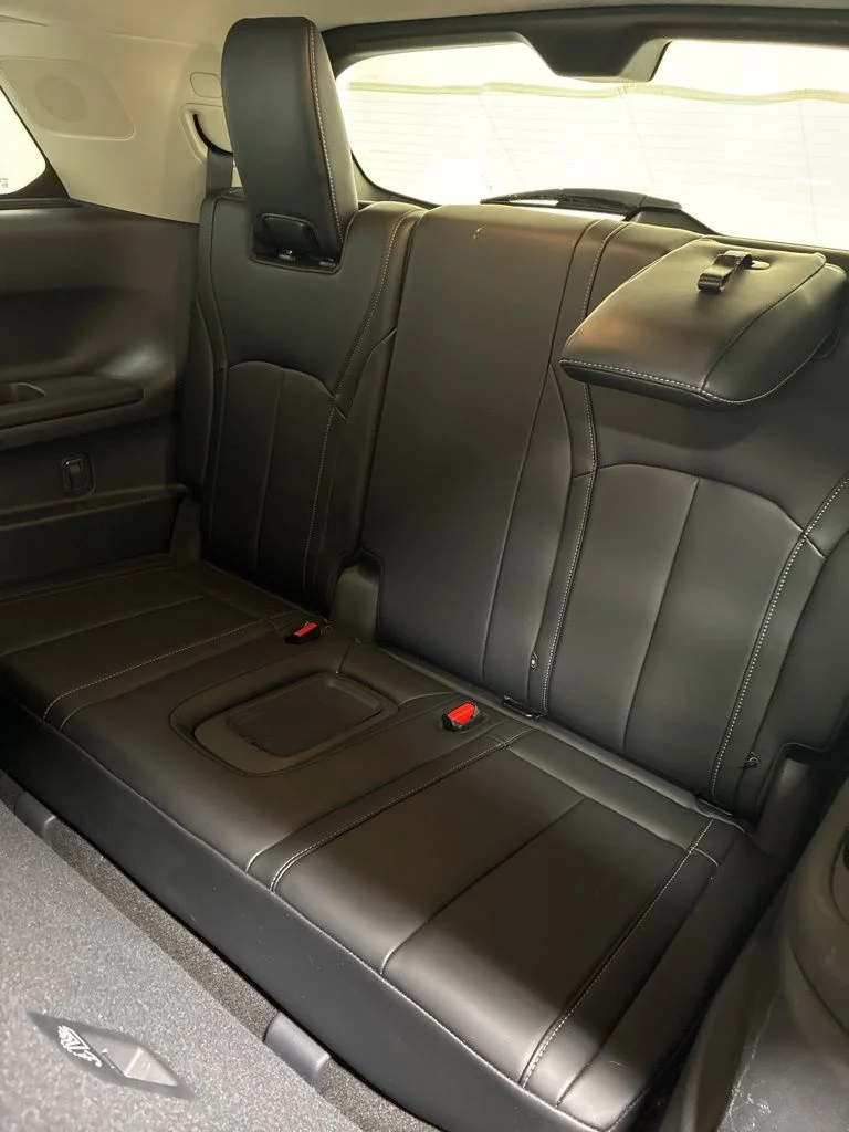Used 2023 Gray INFINITI LUXE image 27