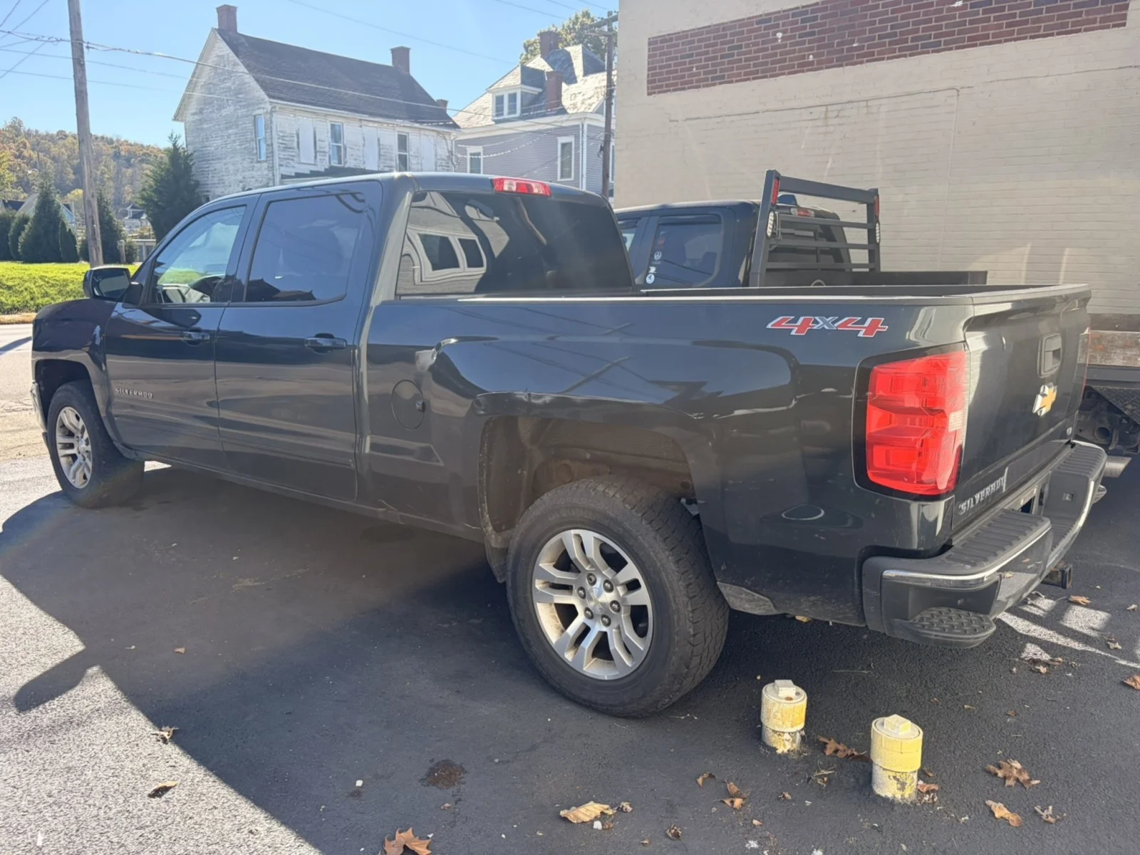Used 2017 GREEN Chevrolet LT image 2