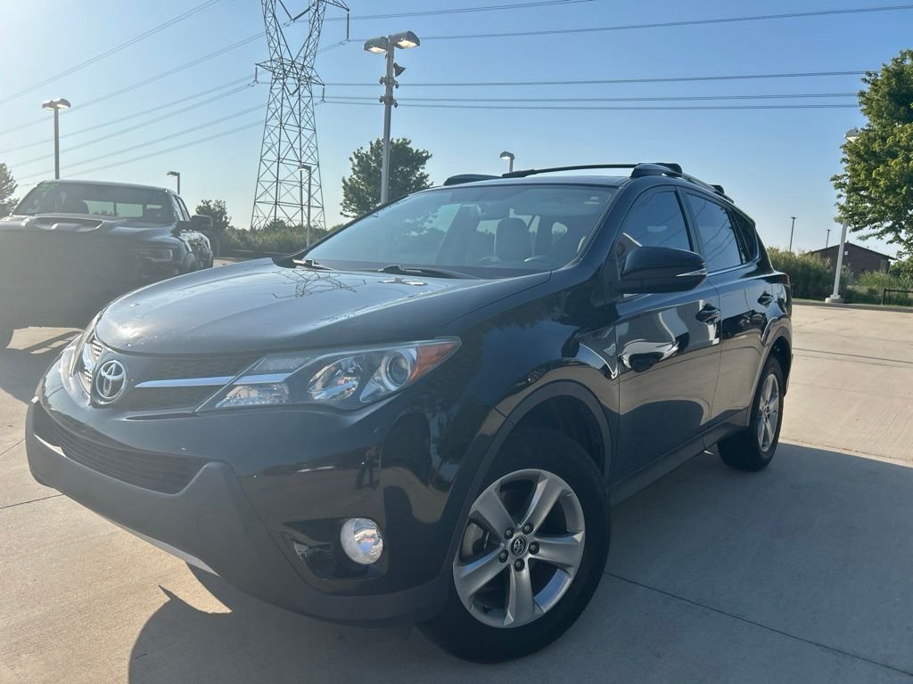 Used 2015 Black Toyota XLE image 1
