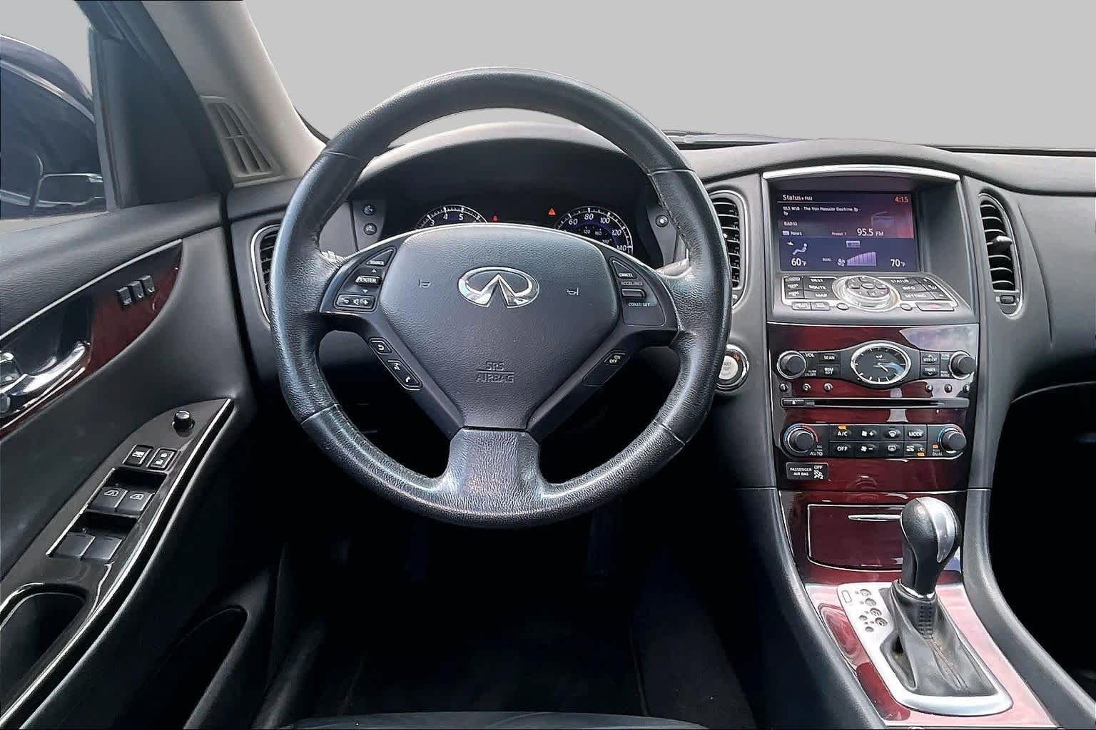 Used 2017 Black Obsidian INFINITI  image 6