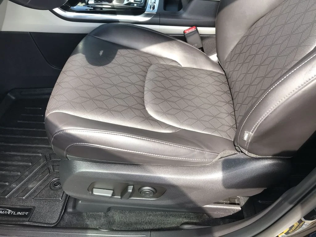 Used 2024 Black Kia SX image 12