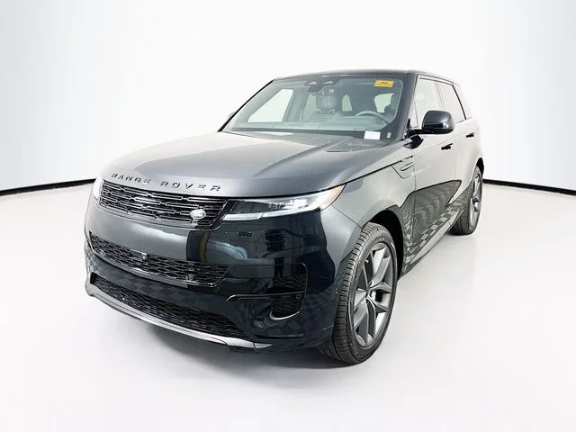 New 2026 Black Land Rover Dynamic SE image 1