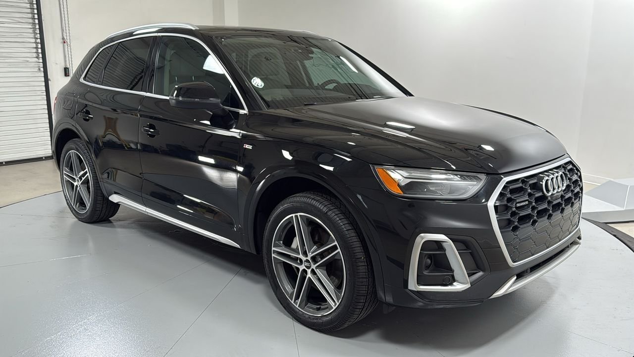 Used 2021 Black Audi 55 Premium image 3