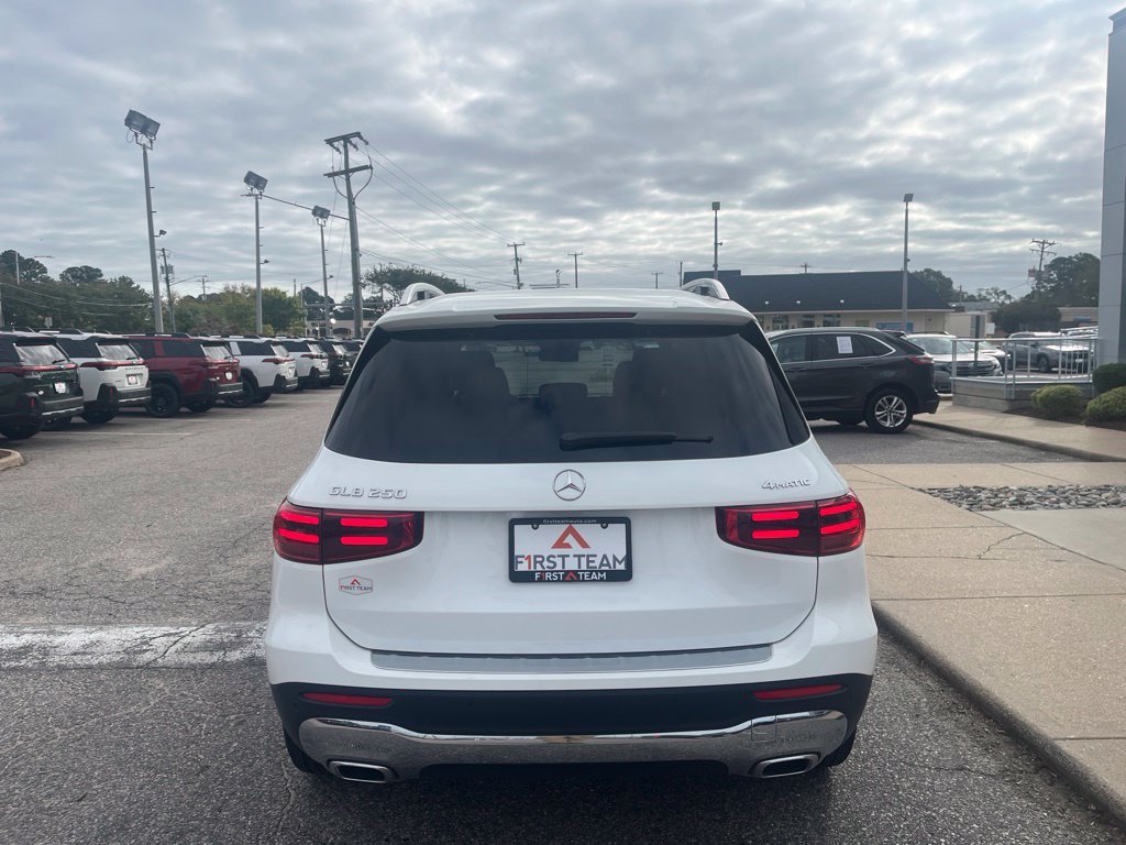 Used 2026 White Mercedes-Benz GLB 250 image 5