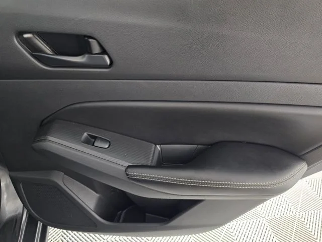 Used 2024 Gray Nissan 2.5 SV image 6