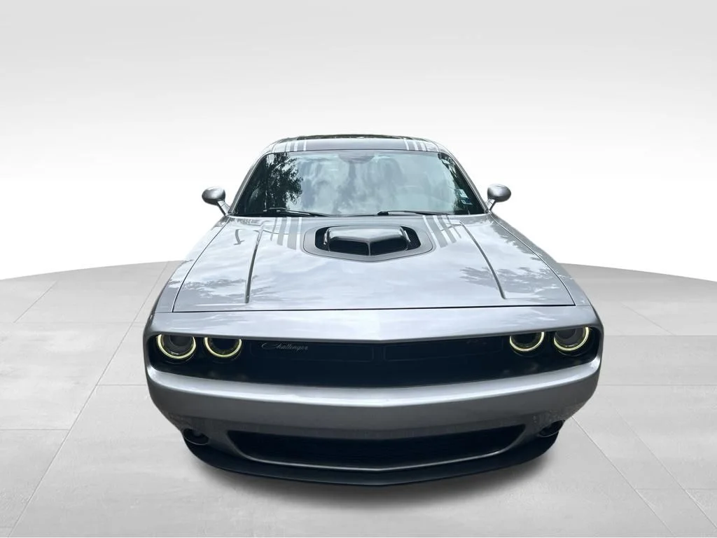 Used 2016 Silver Dodge R/T Shaker image 9