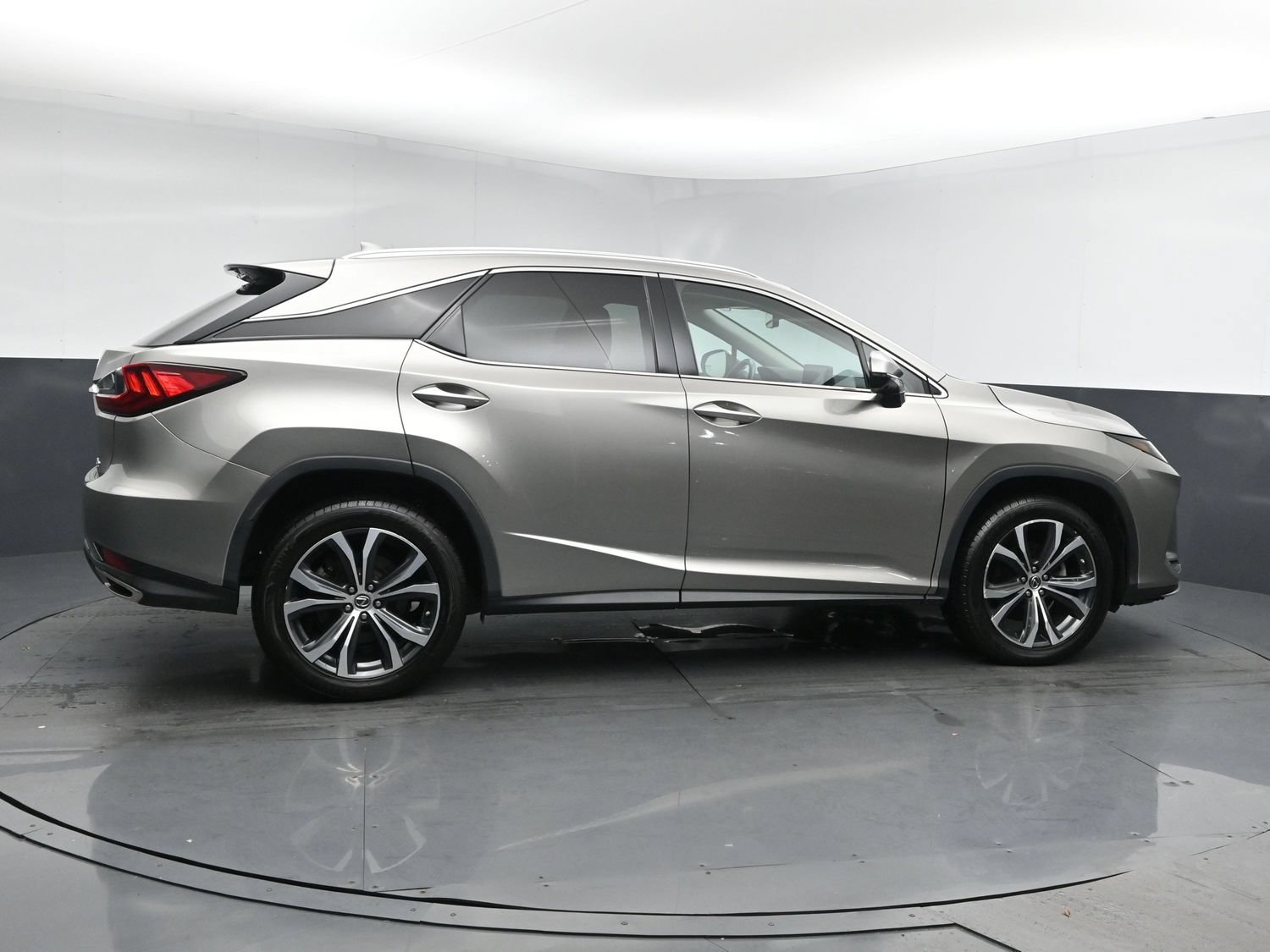 Used 2022 Silver Lexus RX 350 image 3
