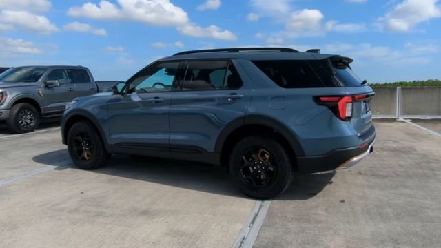 New 2026 Vapor Blue Metallic Ford Tremor® image 87