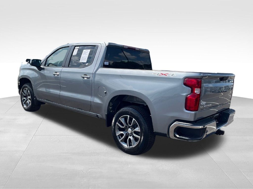 Used 2023 Gray Chevrolet LT image 4