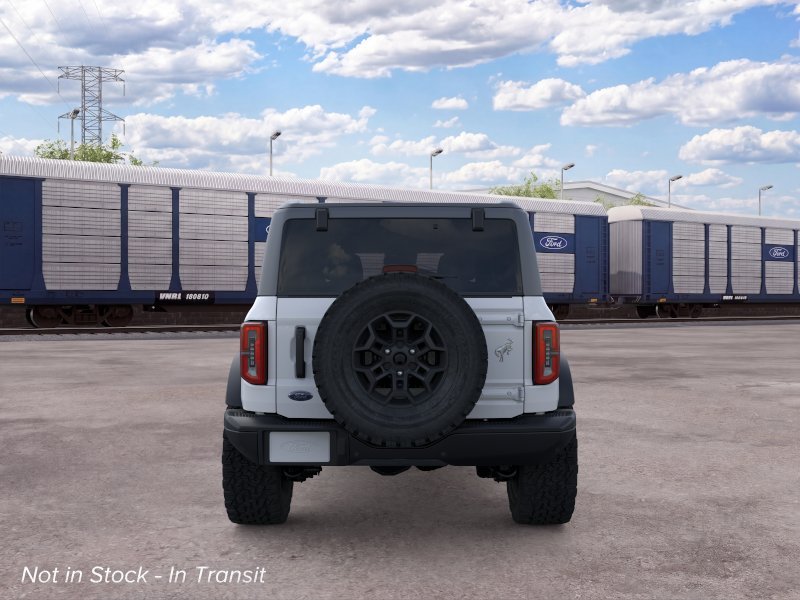 New 2026 Oxford White Ford Badlands® image 5