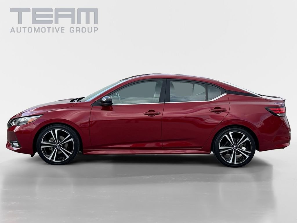 Used 2022 Red Nissan SR image 4