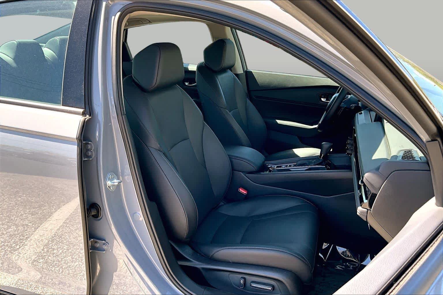 Certified Used 2026 Urban Gray Pearl Honda EX-L image 9