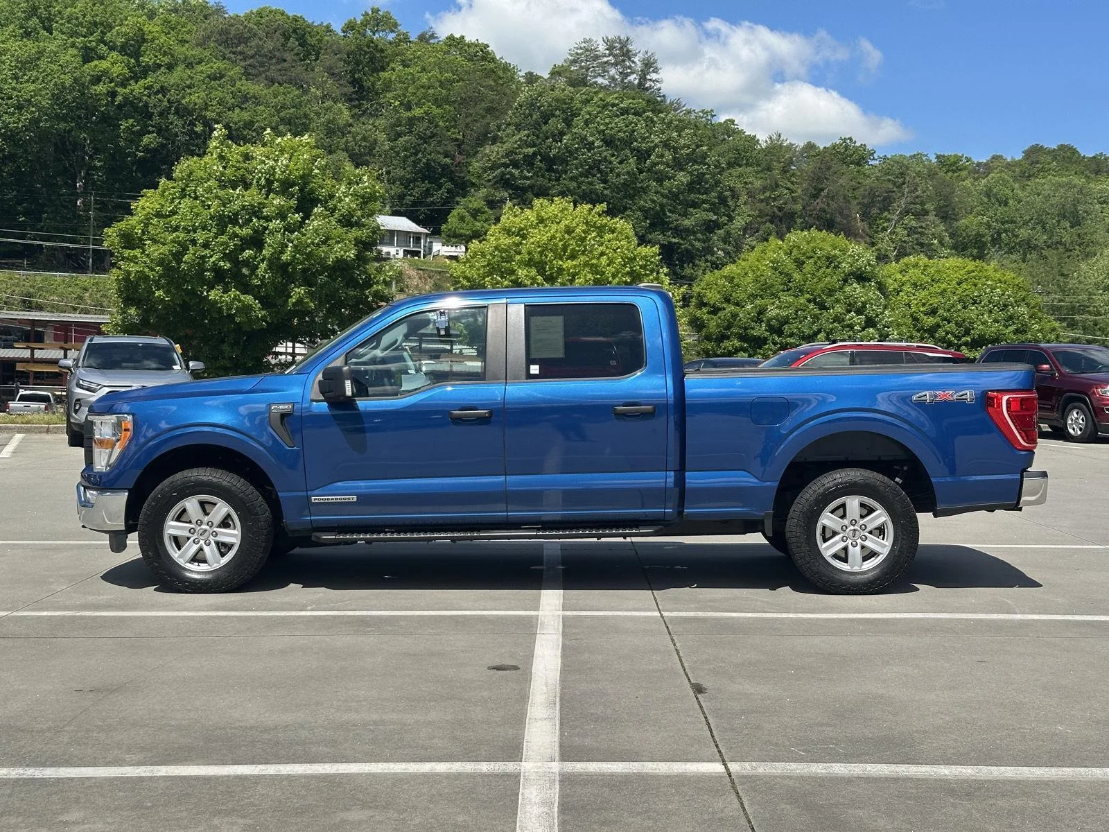 Used 2022 BLUE Ford XL image 4