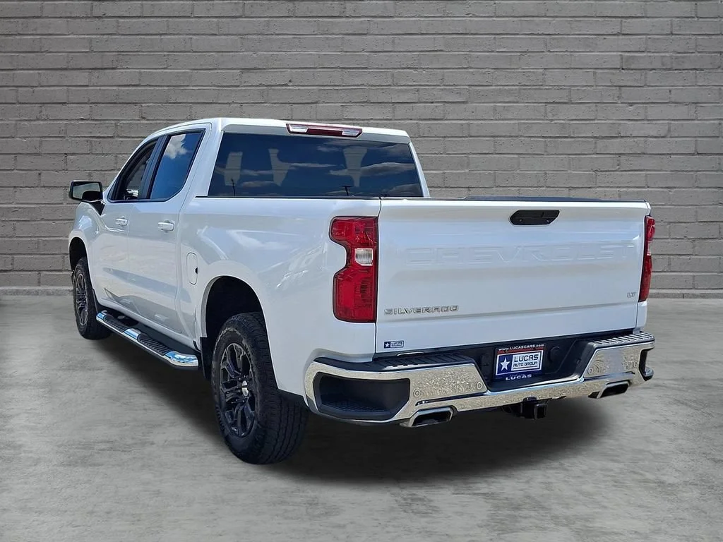 Used 2022 Summit White Chevrolet LT image 9