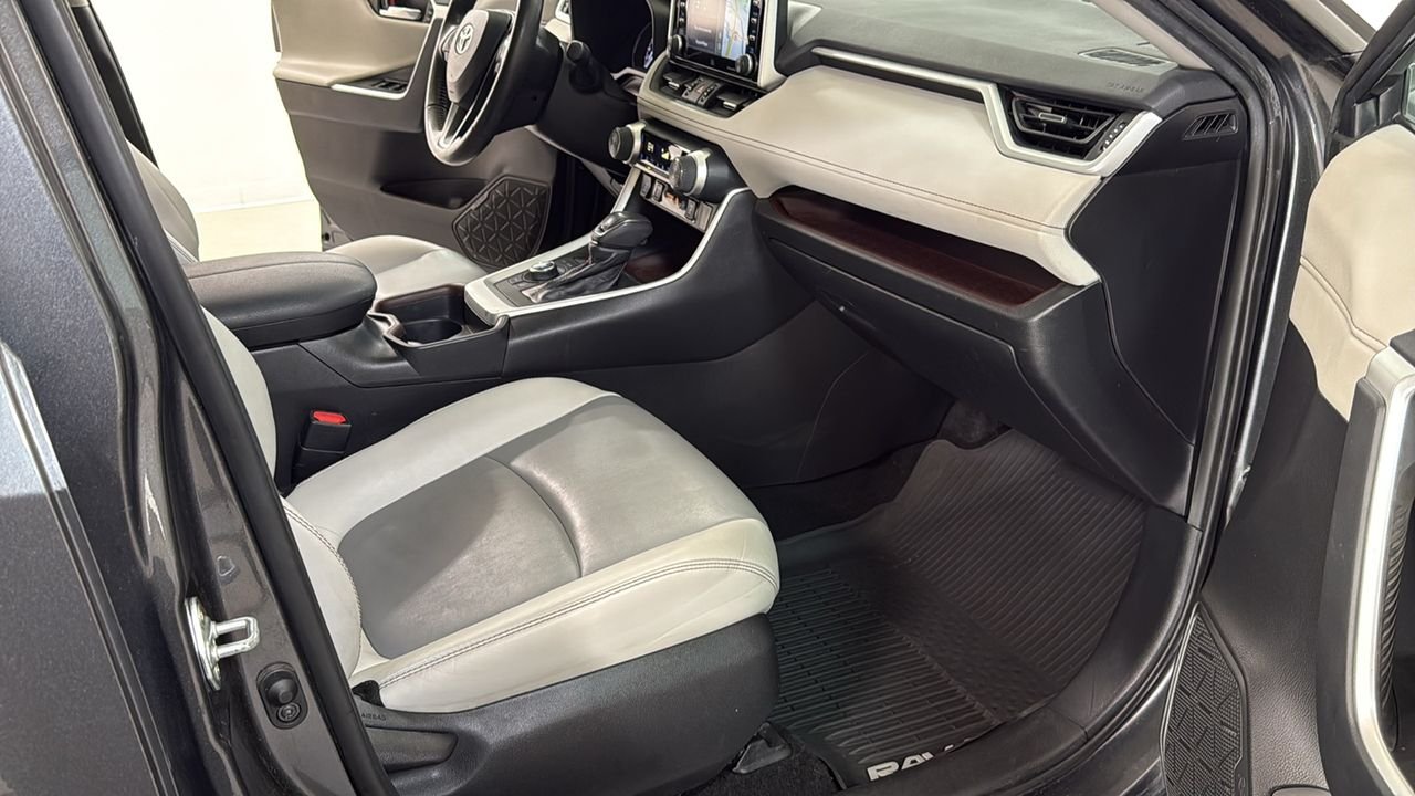 Certified Used 2020 Gray Toyota Limited image 18
