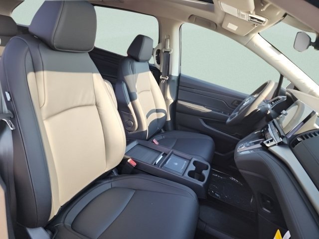 New 2026 Platinum White Pearl Honda EX-L image 14
