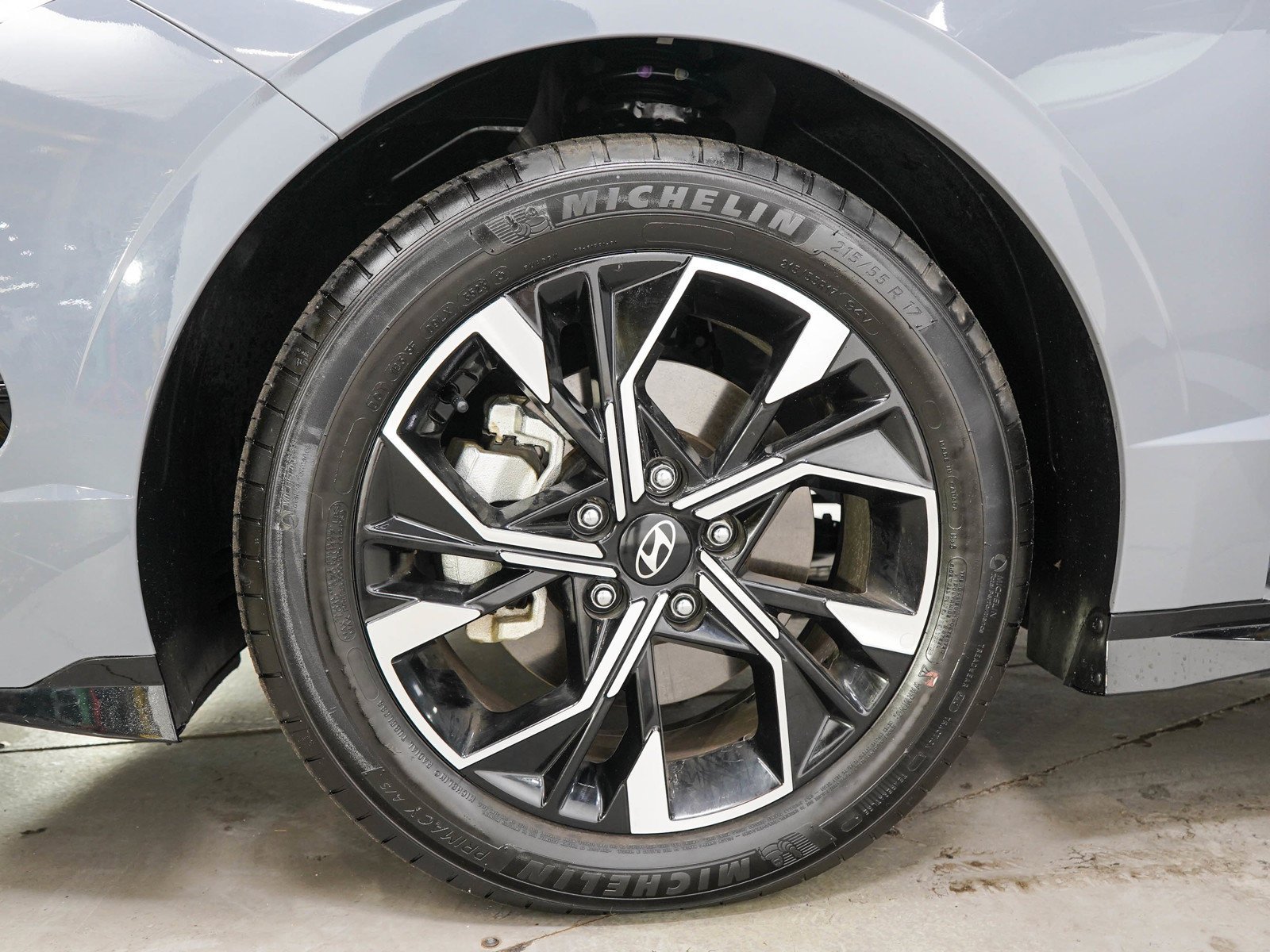 Used 2024 Transmission Blue Hyundai SEL 2.5L FWD image 28