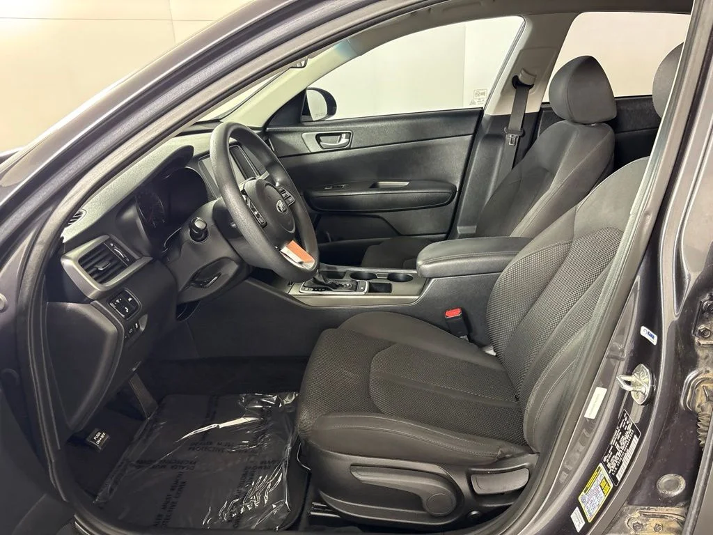 Certified Used 2019 Platinum Graphite Kia LX image 24