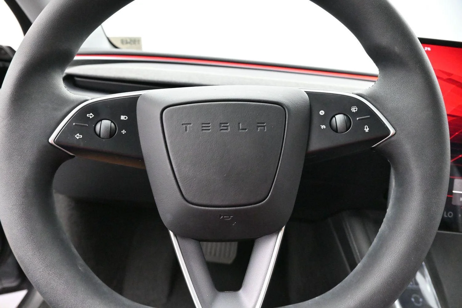 Used 2025 Black Tesla Long Range image 17