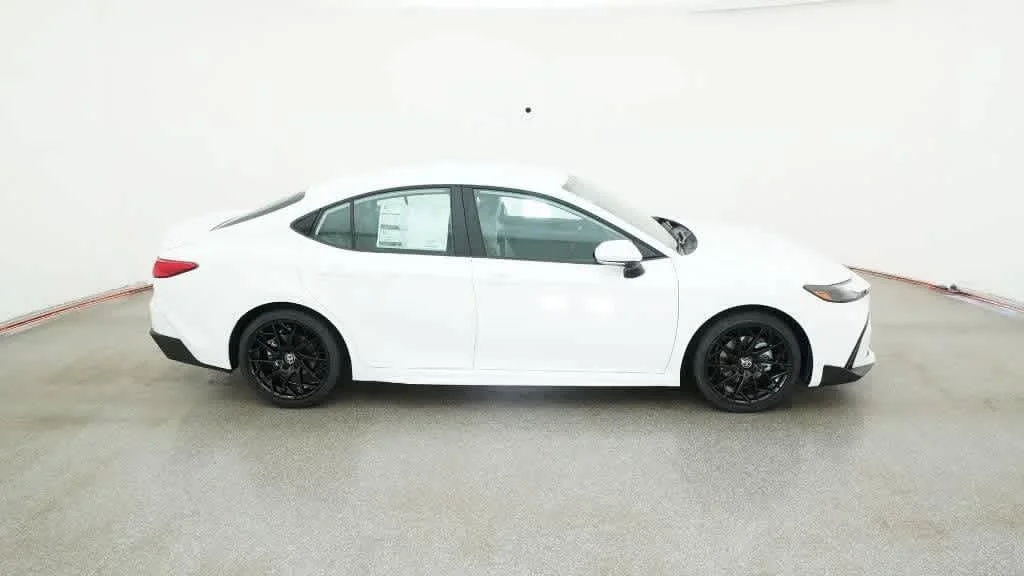 New 2026 Ice Cap Toyota SE image 11