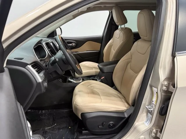 Used 2015 Beige Jeep Limited image 14