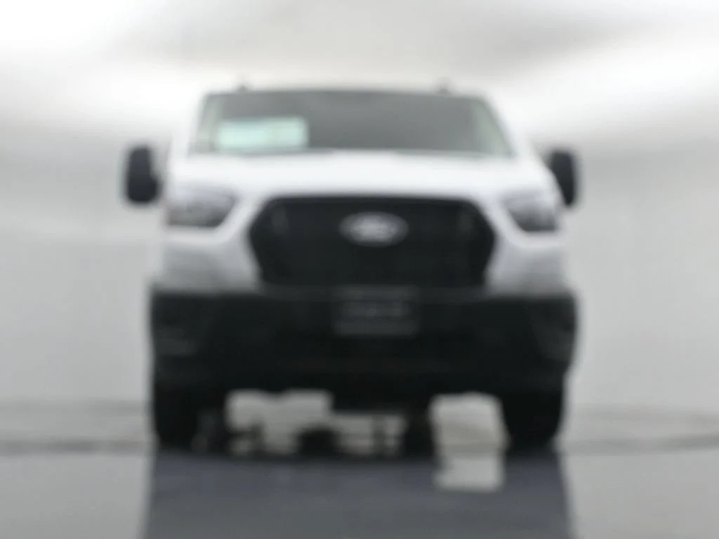 New 2026 Oxford White Ford Base image 47