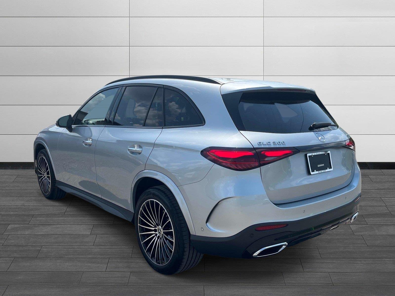Used 2026 Cirrus Silver Metallic Mercedes-Benz GLC 300 image 5