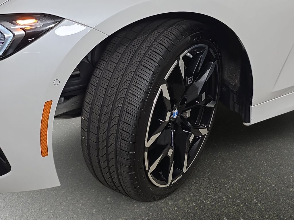 Used 2026 Mineral White Metallic BMW 330i xDrive image 37
