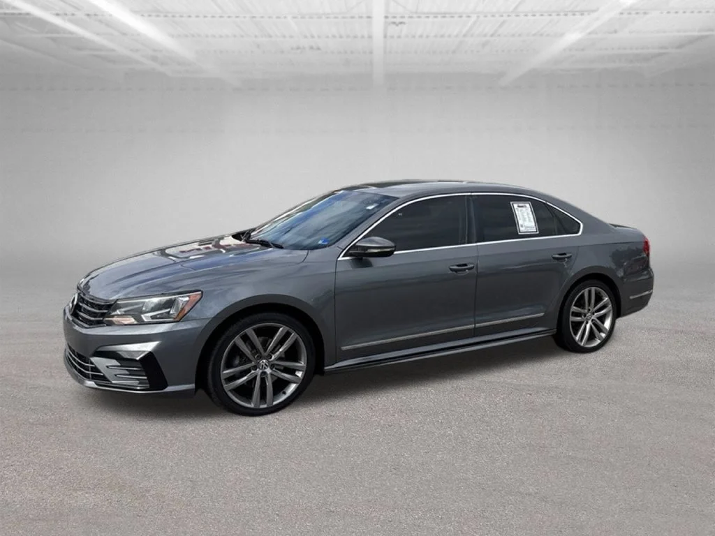 Used 2016 Gray Volkswagen 1.8T R-Line image 3