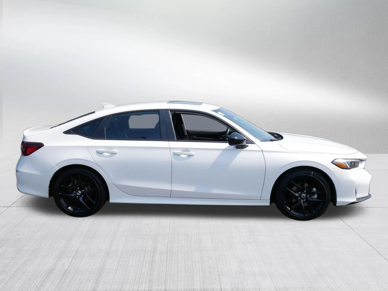 Used 2025 Platinum White Pearl Honda Sport image 8