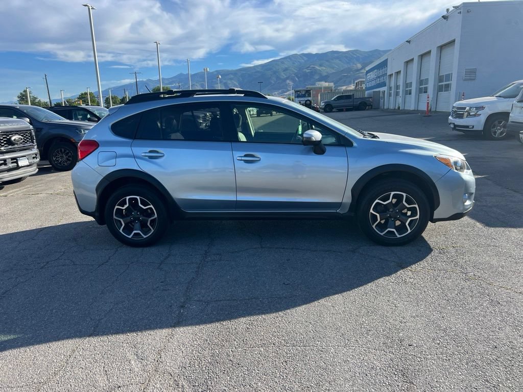 Used 2015 Ice Silver Metallic Subaru 2.0i Limited image 4