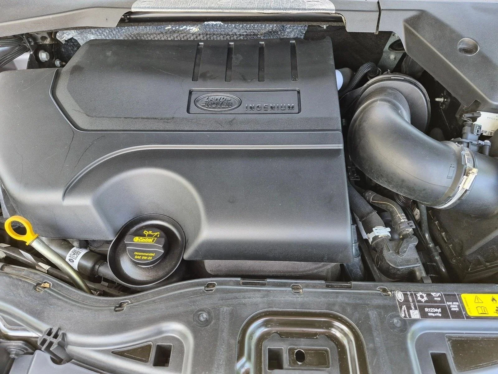 Used 2023 Grey Land Rover S image 23
