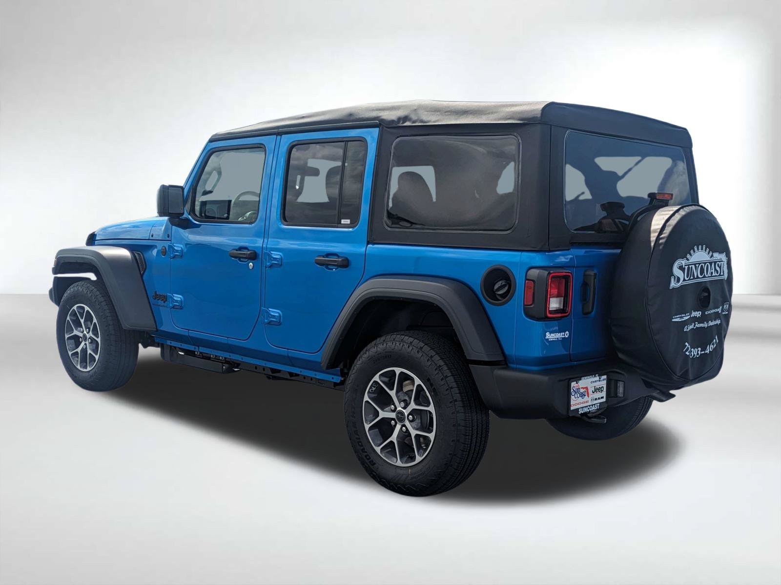 New 2026 Hydro Blue Pearl-Coat Exterior Paint Jeep Sport S image 6
