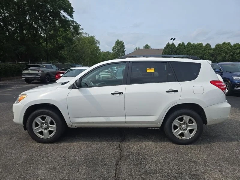 Used 2009  Toyota Base image 4