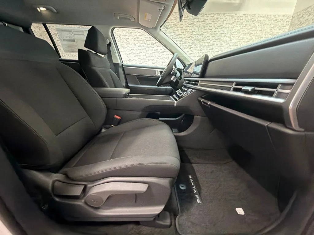New 2027 Serenity White Hyundai SE image 12