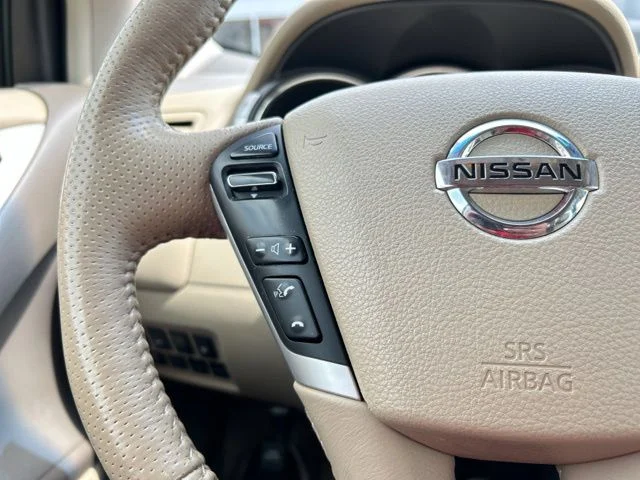 Used 2012 White Nissan SL image 37