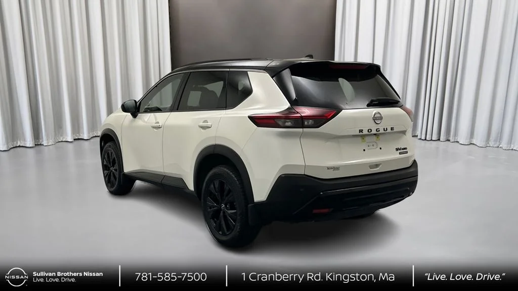 Used 2023 White Nissan SV image 7