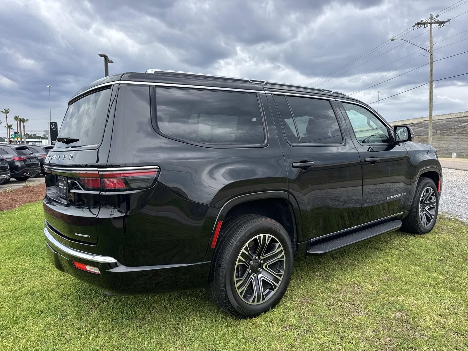 Used 2023 Black Jeep Series II image 5
