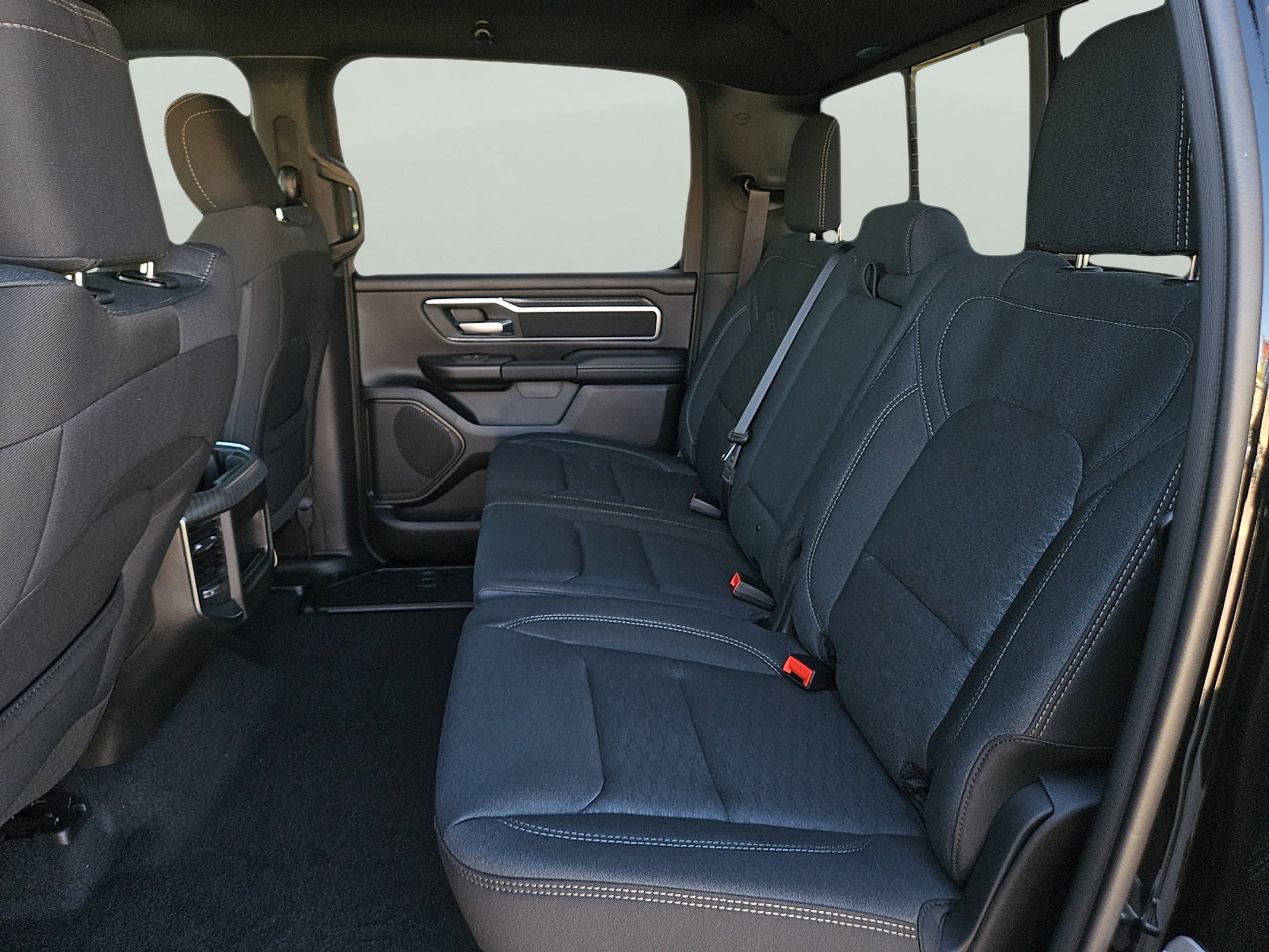 New 2026 Diamond Black Crystal Pearl-Coat Exterior Paint RAM Lone Star image 10