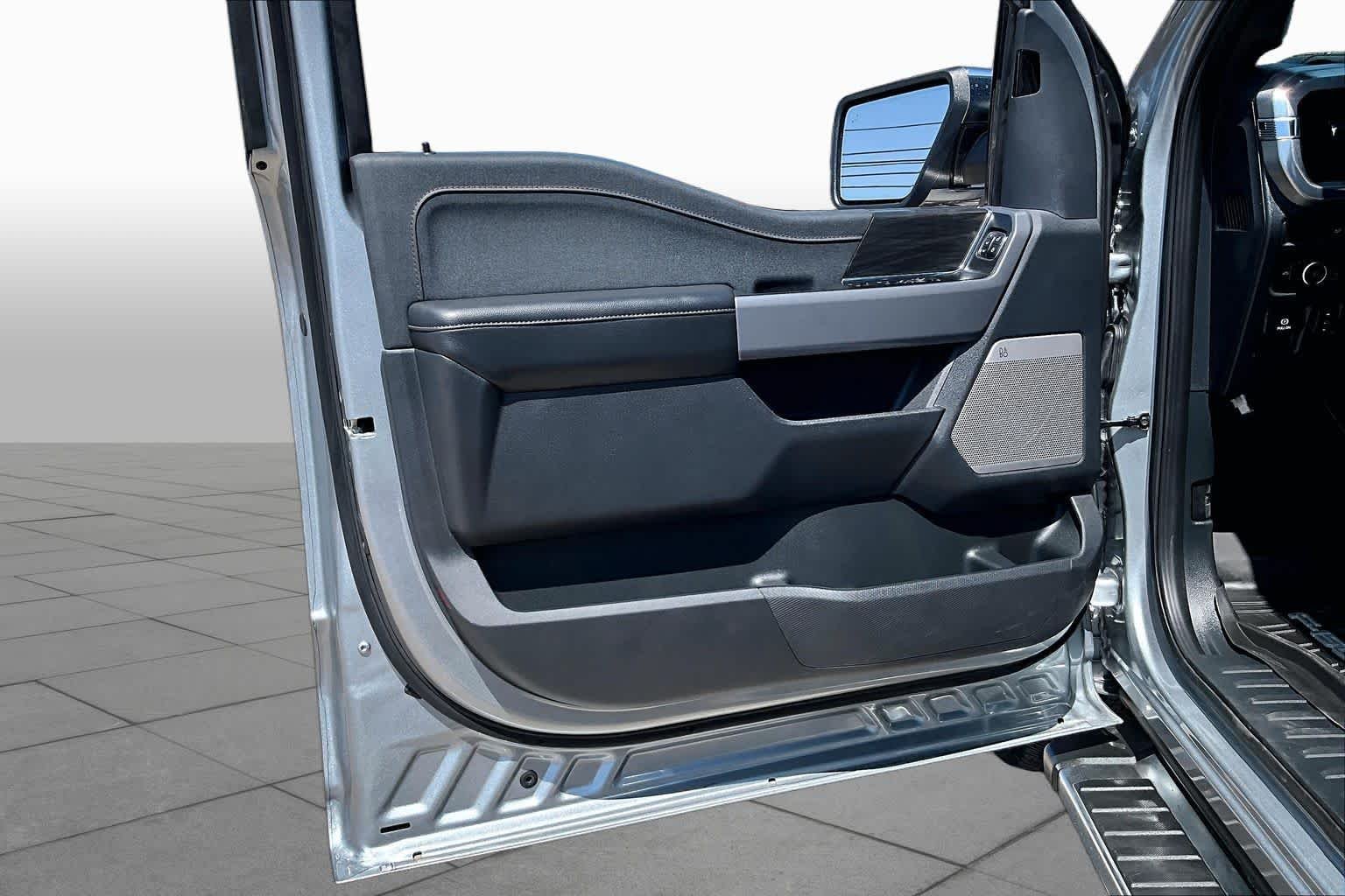 Used 2026 Iconic Silver Ford LARIAT image 21