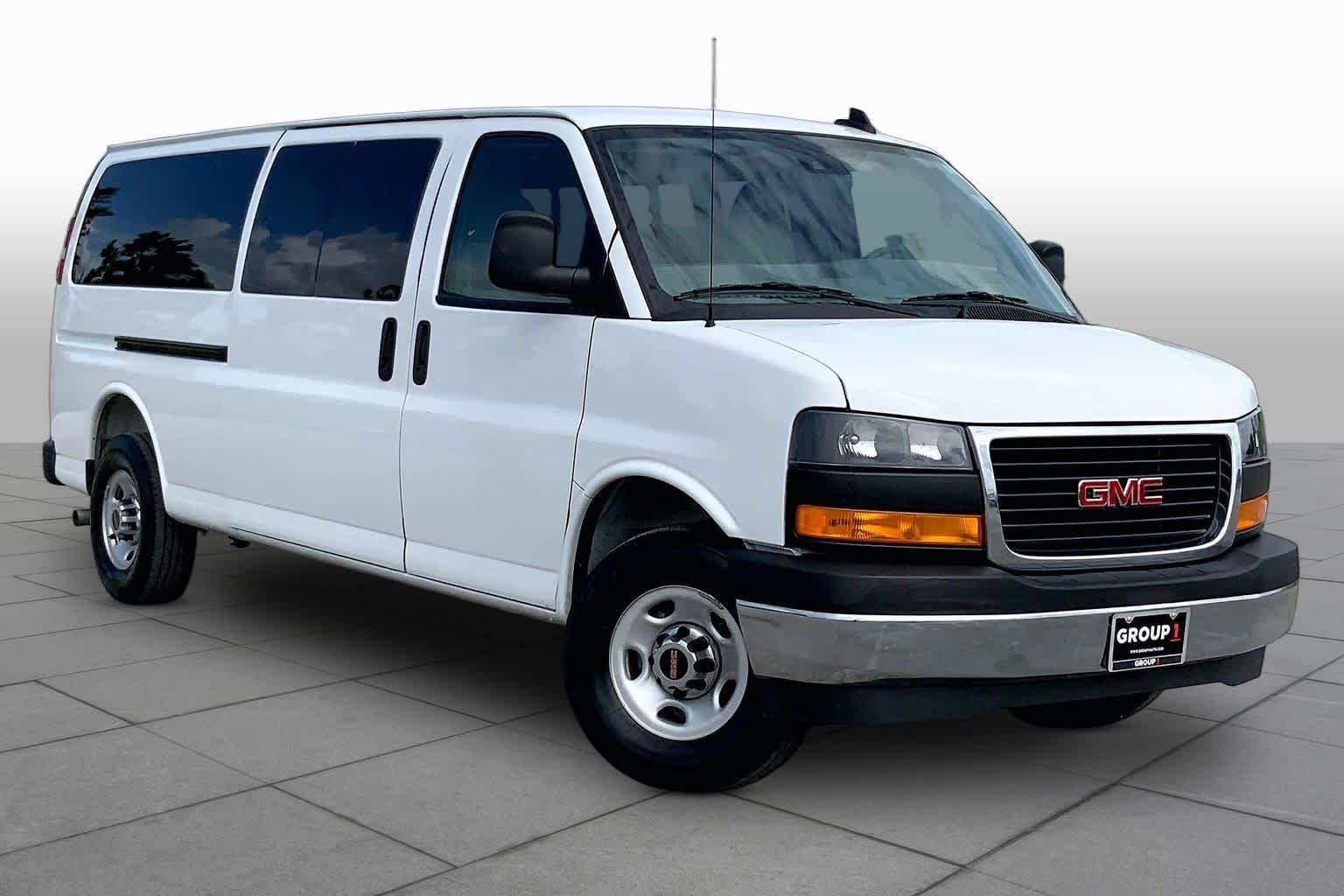 Pre-Owned 2025 GMC Savana Passenger LT