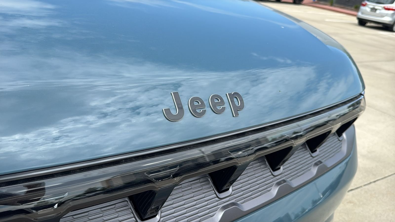 New 2026 Steel Blue Exterior Paint Jeep Limited Altitude image 3