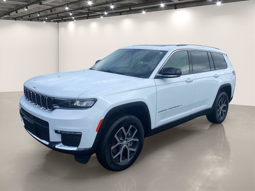 Used 2023 Bright White Clearcoat Jeep Limited image 3