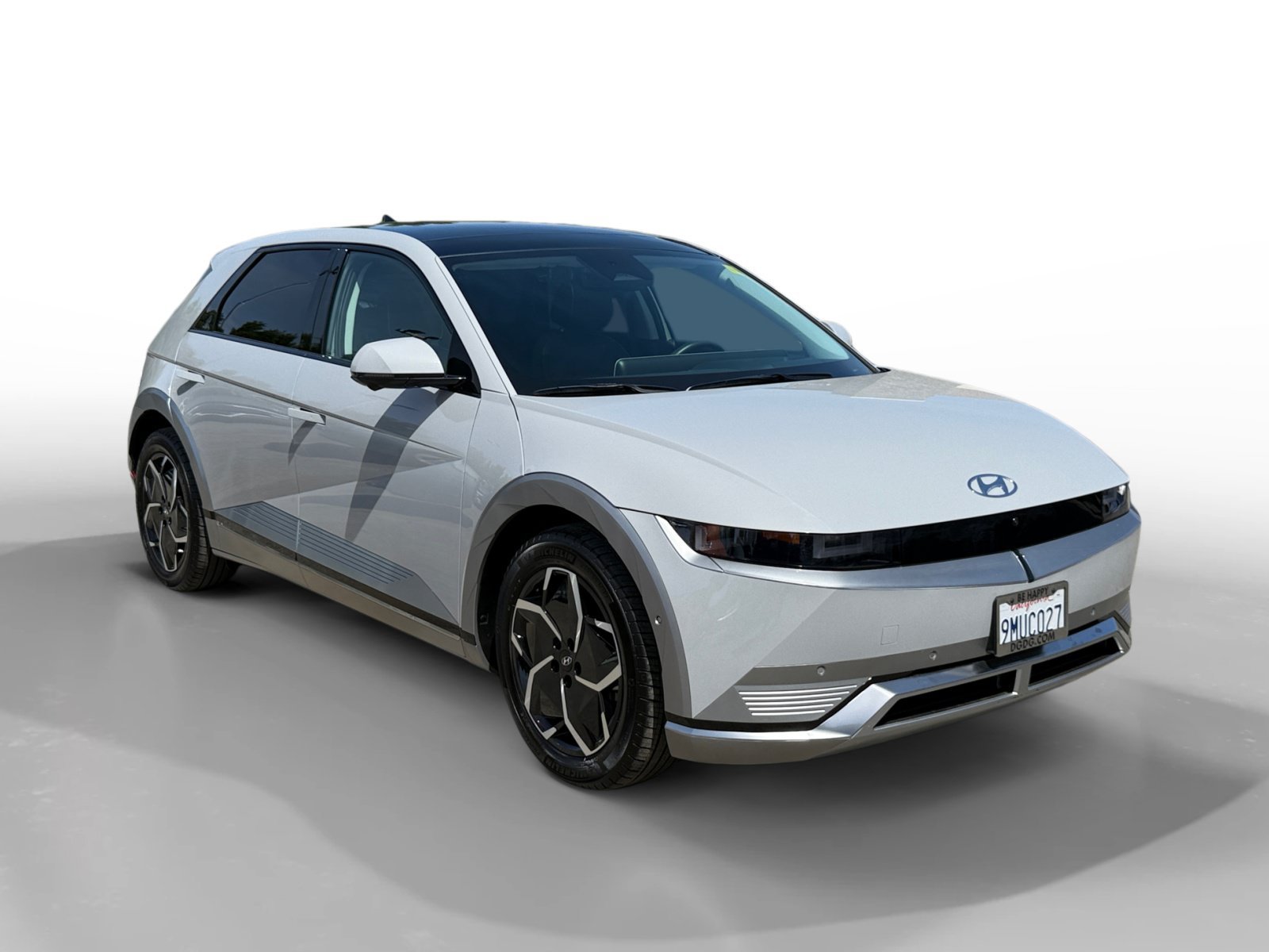 Used 2024 Cyber Gray Hyundai Limited image 7