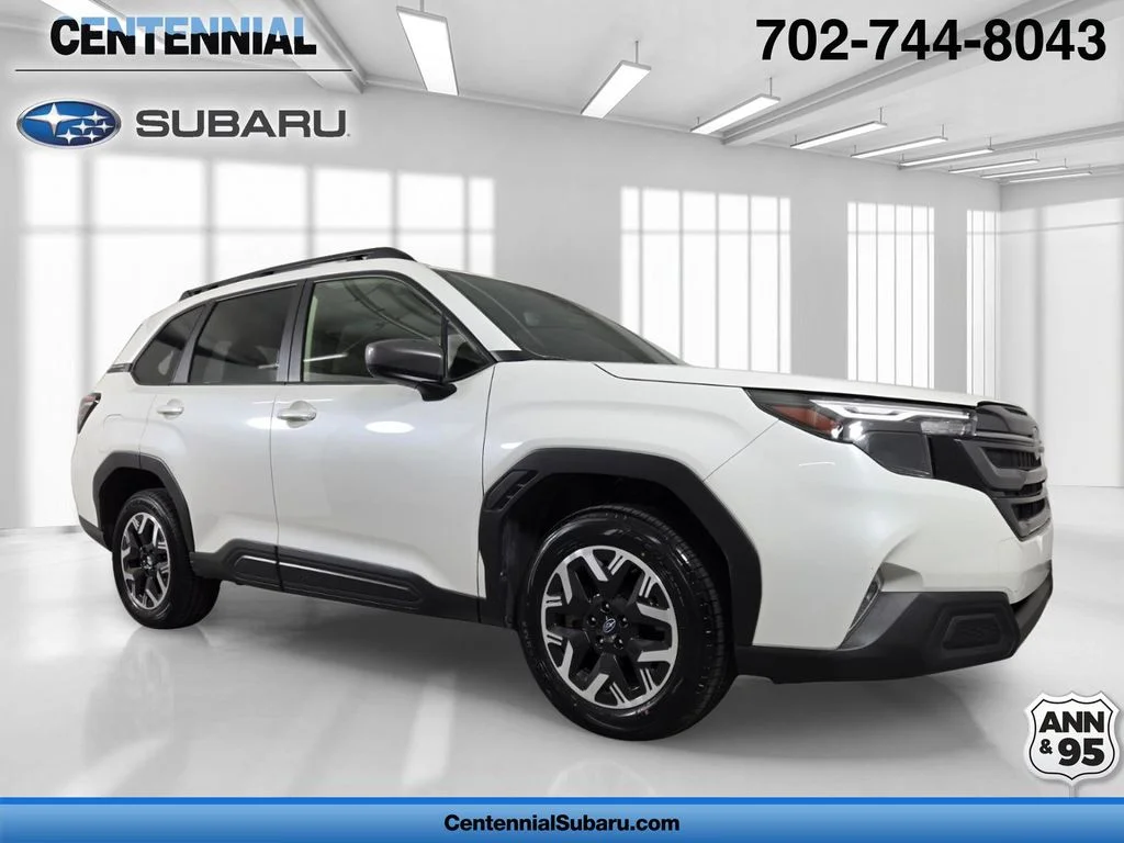 2025 Subaru Forester Premium's photo