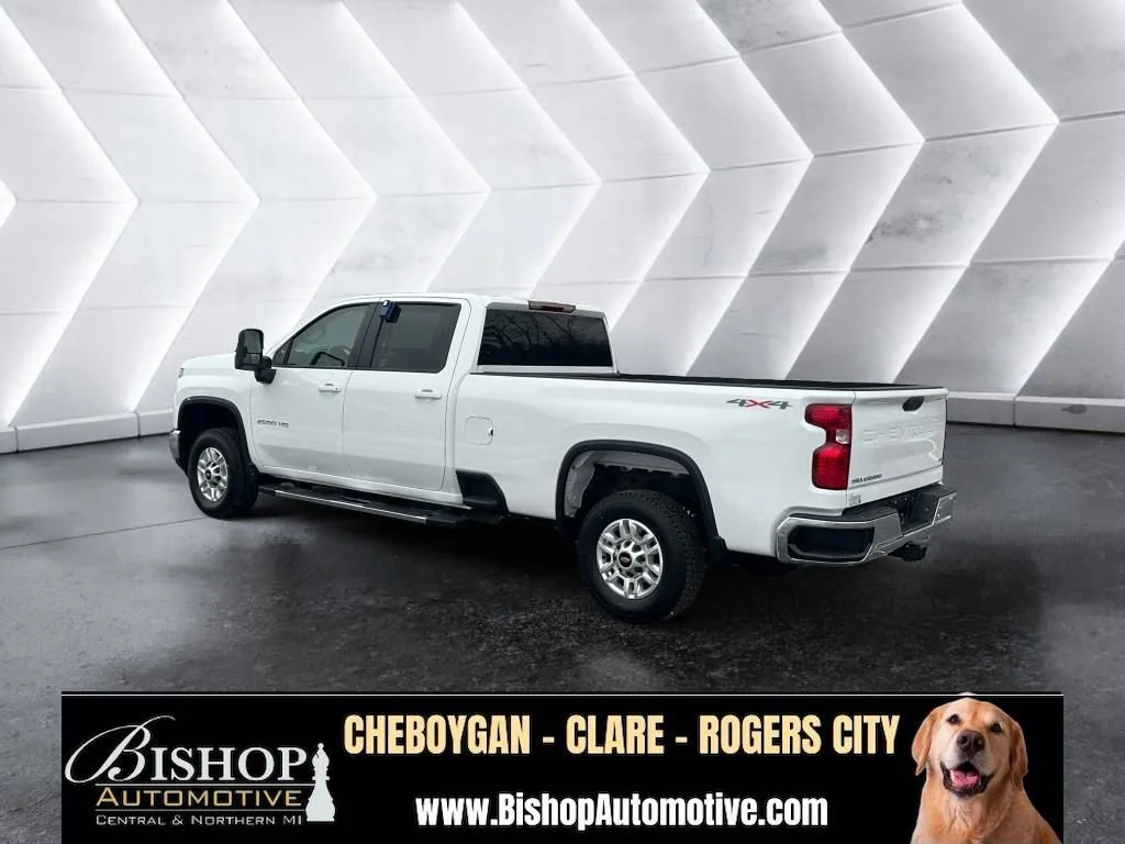 Pre-Owned 2025 Chevrolet Silverado 2500 HD LT Crew Cab image 16