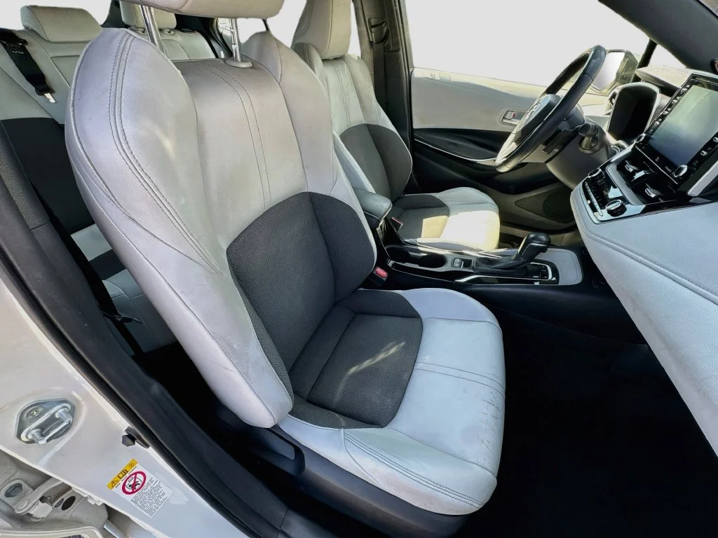 Used 2019 White Toyota XSE image 33