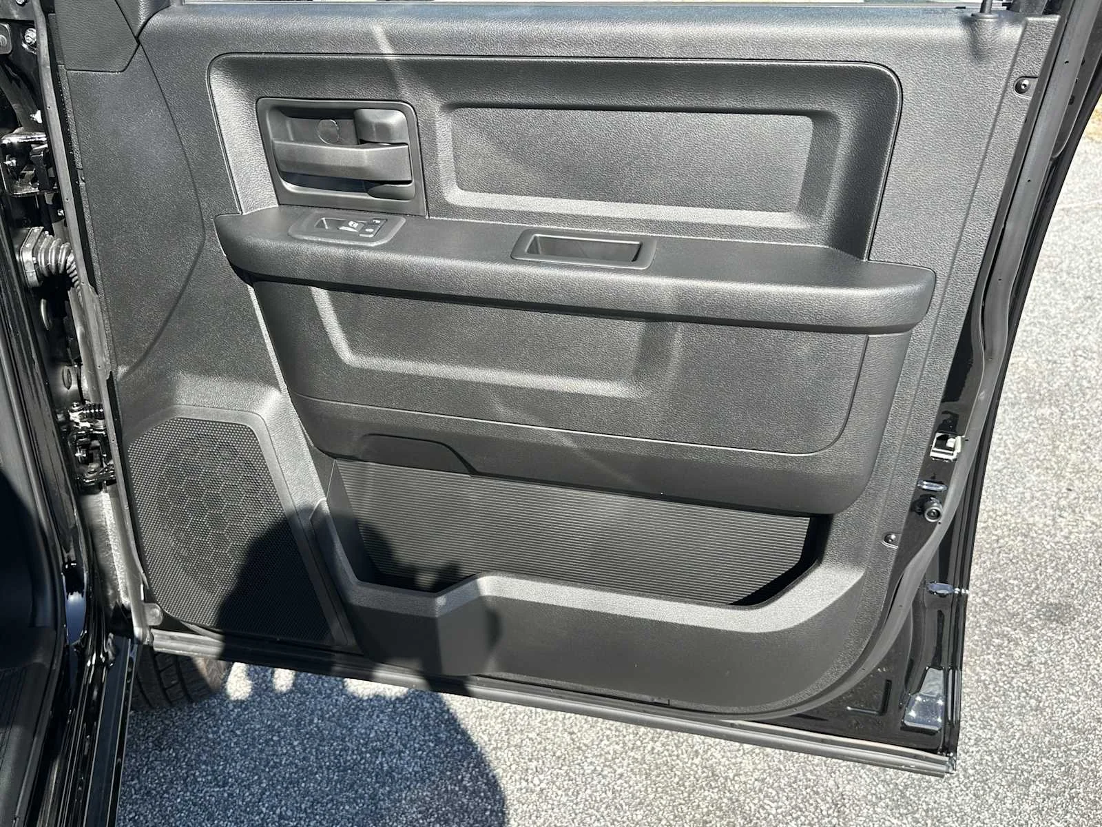 2026 RAM 3500 Chassis Tradesman - Photo 14