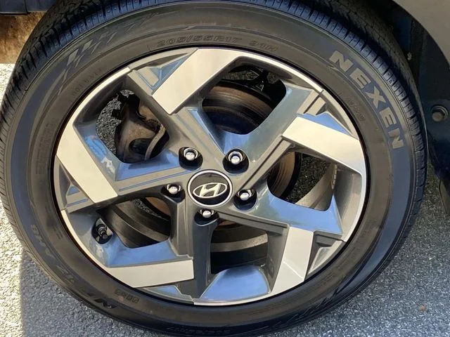 Used 2023 Blue Hyundai SEL image 28